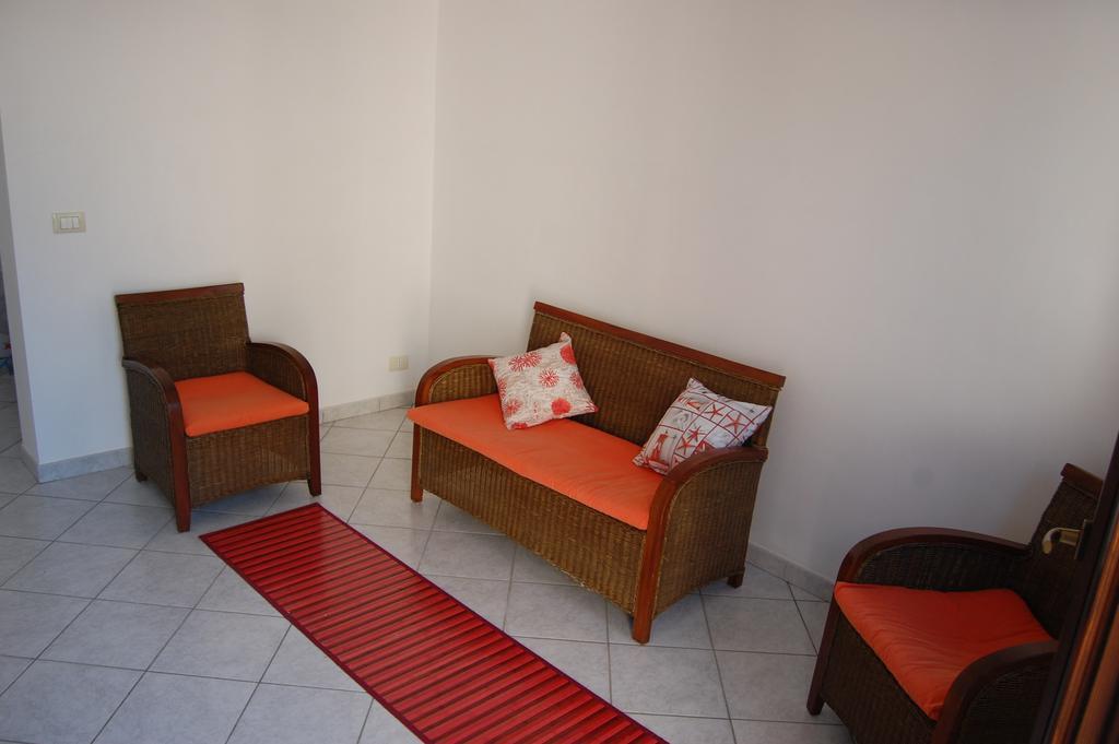 Hibiscus Rosso Vila Donnalucata  Exterior foto